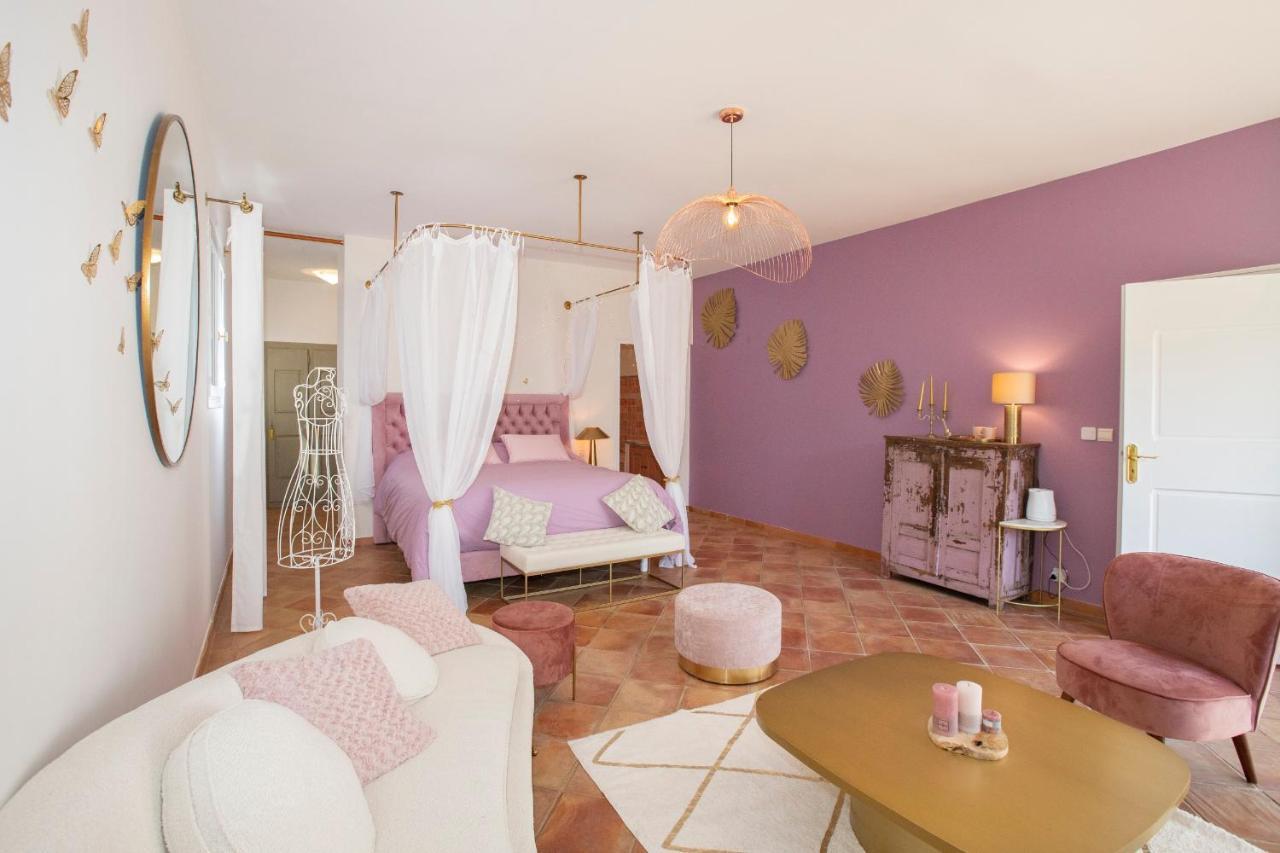 Deluxe King Suite